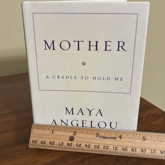 Celebrating Mother Duo - Maya Angelou Poetry Book & Mug - Picture 12 of 13